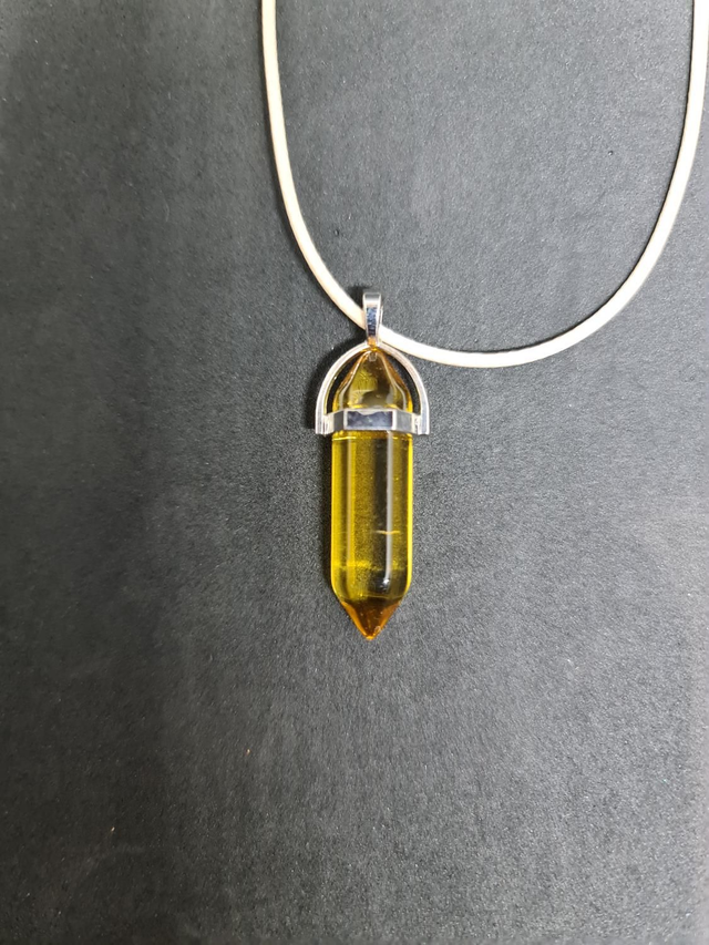 Collier ambre pointe