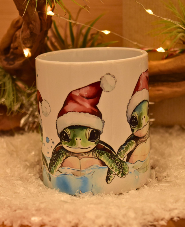 Festive Turtle Family Christmas Mug – Adorable Holiday Design (310ml)