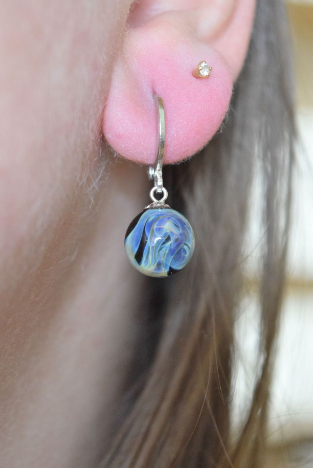 CRÉOLES NÉBULEUSE NOIRE MONTURE ARGENT