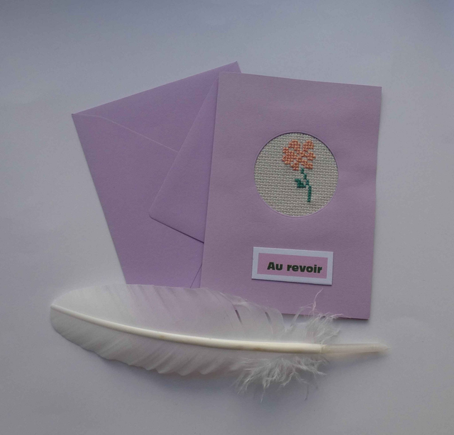 Une fleur brodée pour un au revoir
