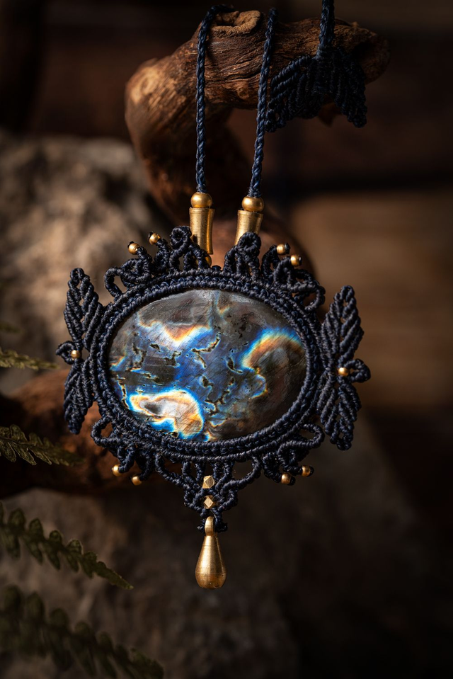 Ena - Collier Labradorite