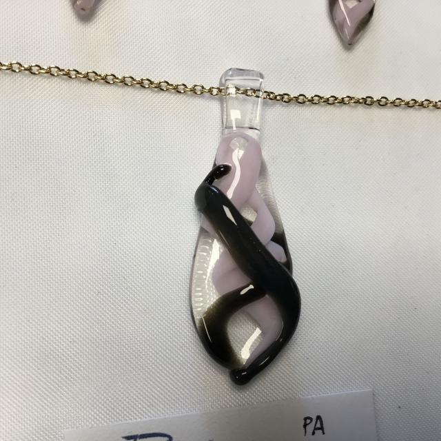 Parure pendentif boucles d’oreilles réf PA 062