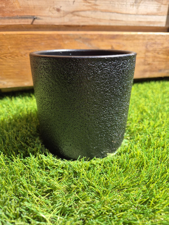 Cache pot noir diam 11cm hauteur 10,5cm