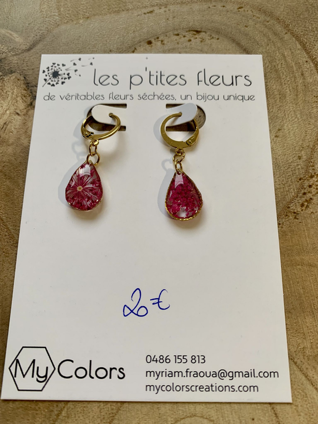 Roses : boucles d'oreilles dormeuses