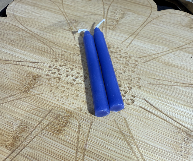 2x blue spell candles