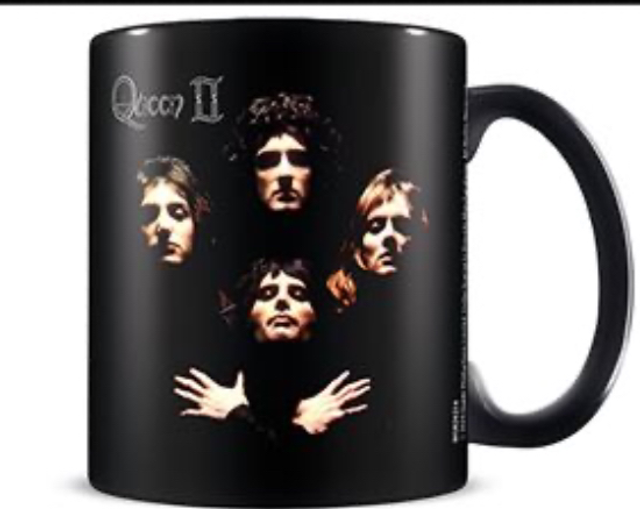 QUEEN (QUEEN II) BLACK POD MUG