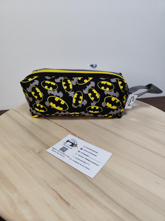 Estojo escolar triplo Batman 