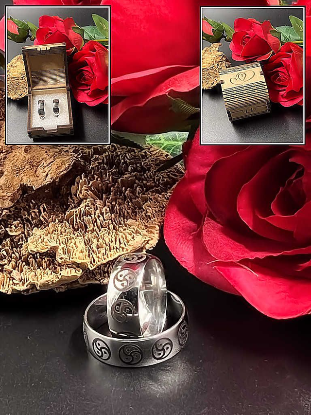 Titanium ringen als complete set inclusief ringendoosje.