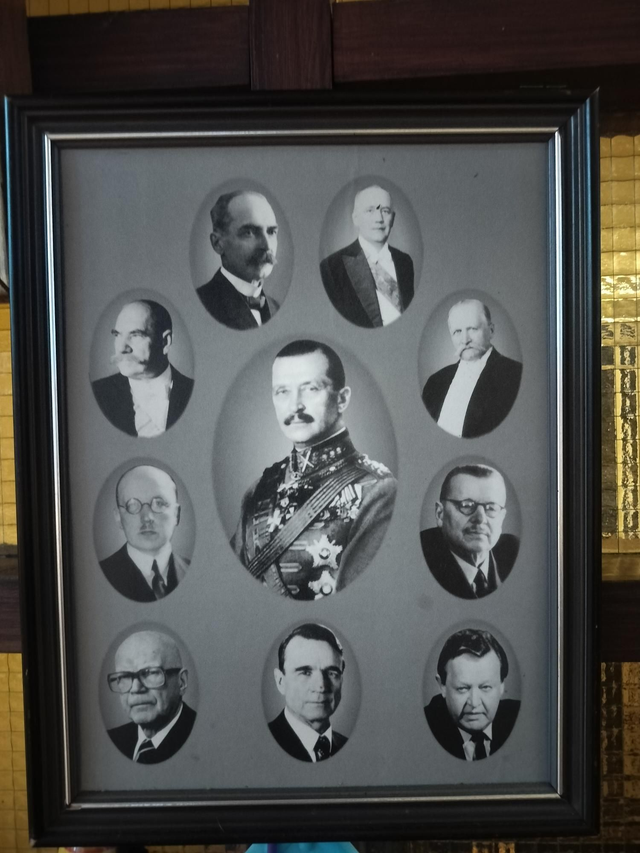 Presidentit taulu #251