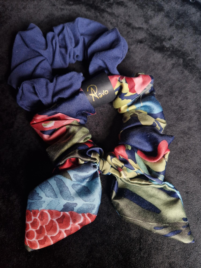 Paradise Navy Scrunchies Set 