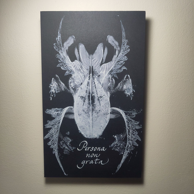 Empreinte originale "Persona non grata"