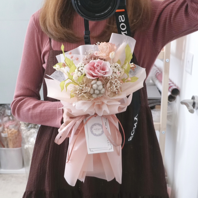 Small Preserved Flowers Bouquet (Pink)