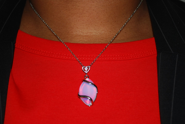 Collier en pendentif opale noble