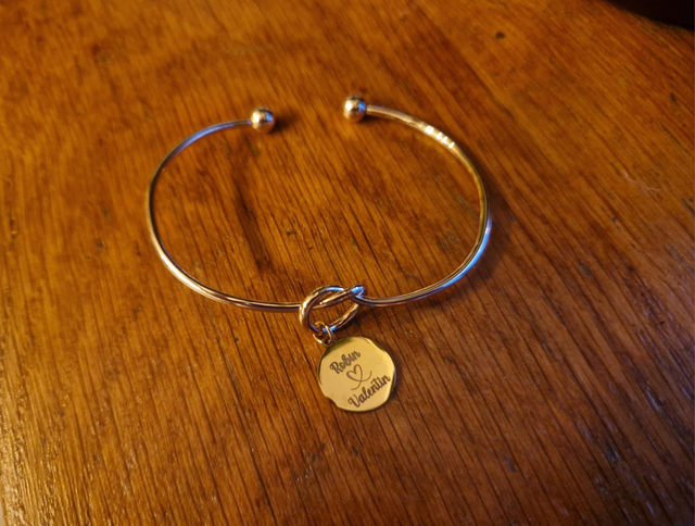 Bracelet avec médaillon personnalisé 