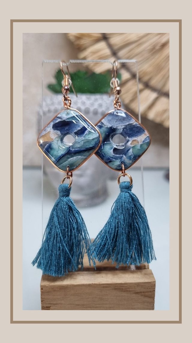 Boucles d&#039;oreilles bleu océan losange 