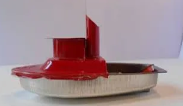 Pop pop  cuirasse  Bateau Remorqueur Grand modèle 