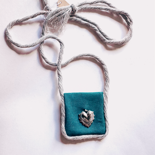 LOVE YOUR SELF đź©¶