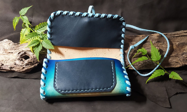 Blague à tabac Corète du Japon