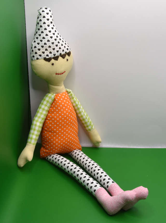 Wichtel Happy geeignet für Kleinkinder da die Haare gestickt sind