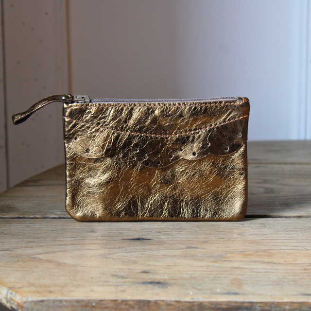 Porte monnaie fantaisie inspiration broderie anglaise 