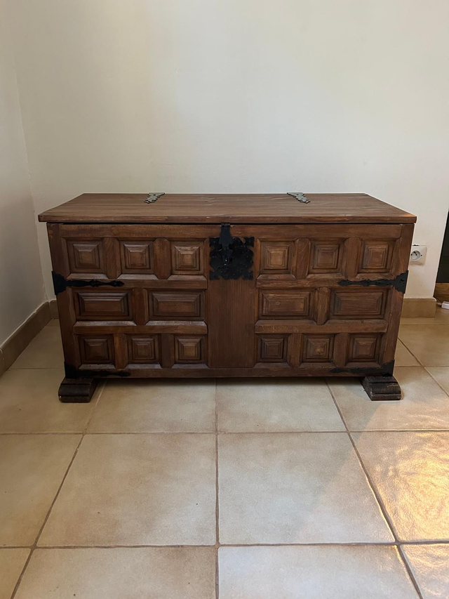 Coffre style espagnol