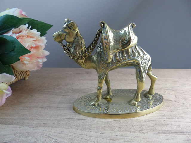 Sculpture chameau en laiton fait main symbole de bonheur et de richesse, figurine animal chameau art du laiton Turquie, décoration chambre