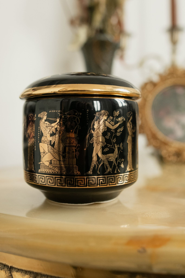 Trésor de l’Olympe 🖤 Bonbonnière noire et dorée