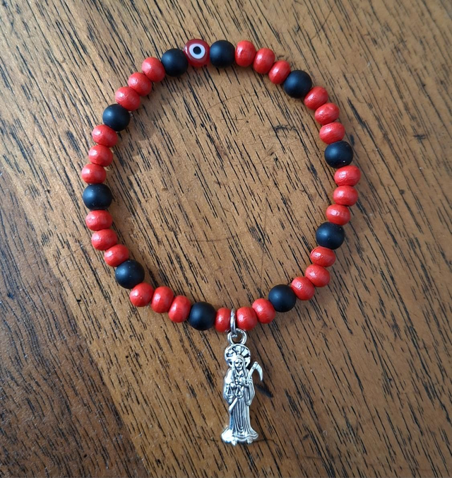 Bracelet Santa Muerte noir/rouge contre mauvais œil