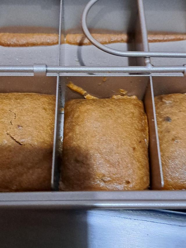 Vegan blueberry and apple Blondies