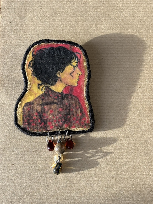 Broche Illustrée *Daphnée*