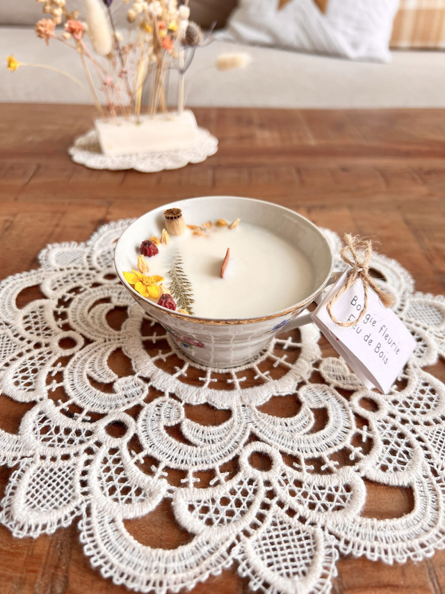 ✨ Bougie Feu de bois - tasse à thé "bouquets"