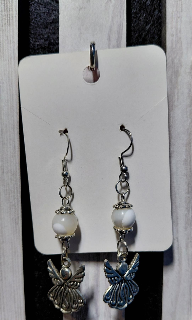 Mother of pear angel