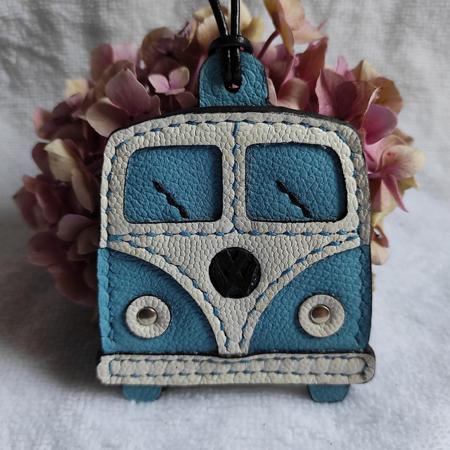 Van en cuir à suspendre 