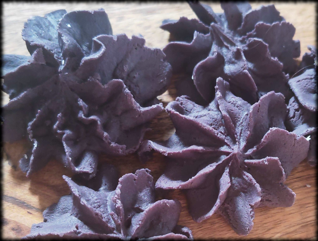 Fondant Black Orchid (à l&#039;unité)