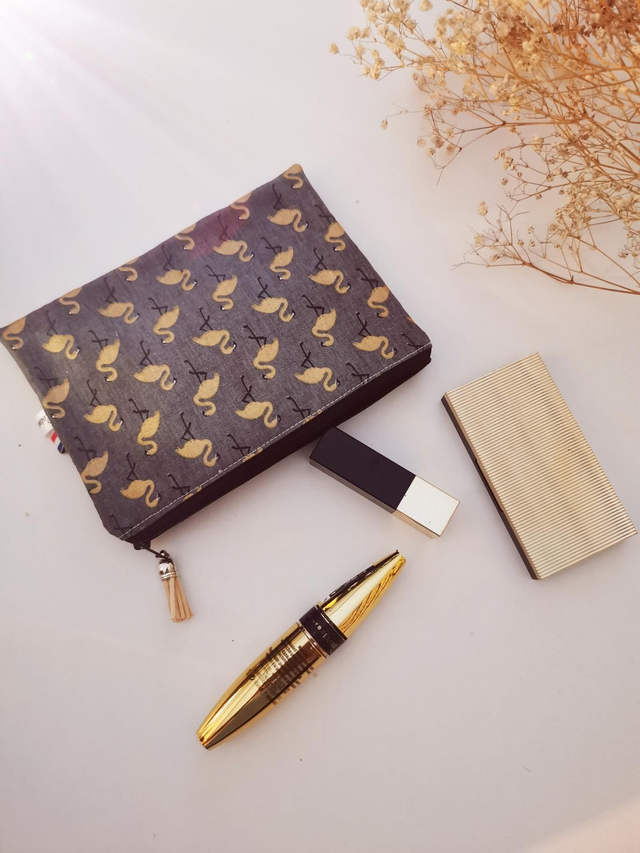 Pochette flamant doré 