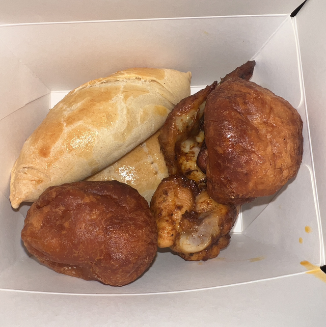 THE BAKEHOUSE MINI (CHICKEN WINGS) SNACK BOX