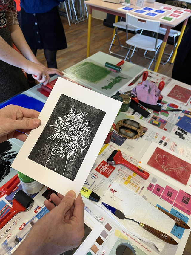 Carte cadeau pour un Atelier d'Initiation Linogravure à Lyon avec Maslau en 2026