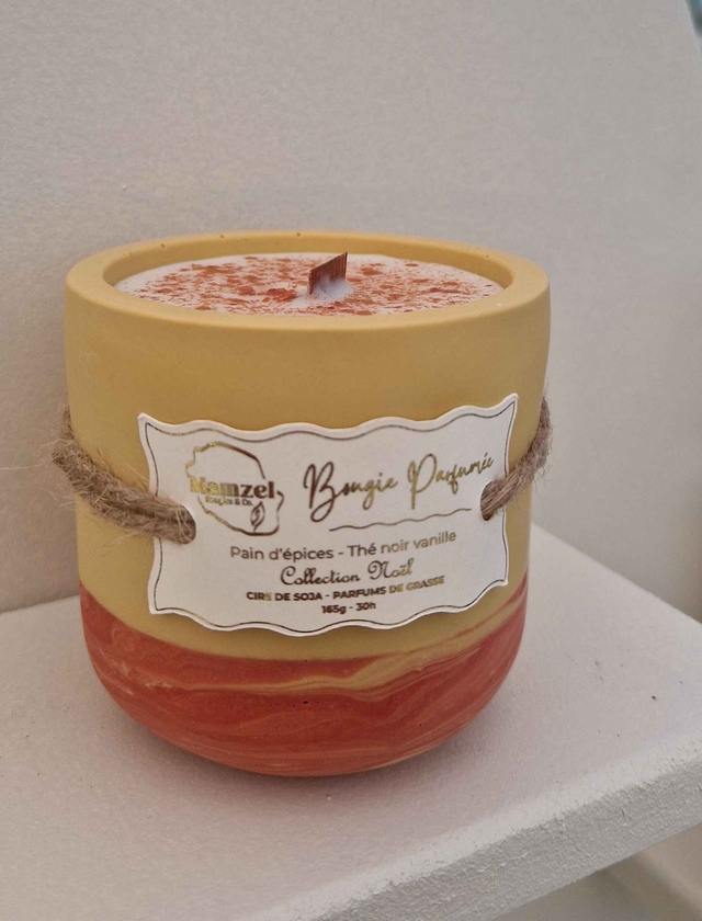 Bougie Végétale 165g - 30h - COLLECTION NOËL - Pain d'épices , Thé noir vanille