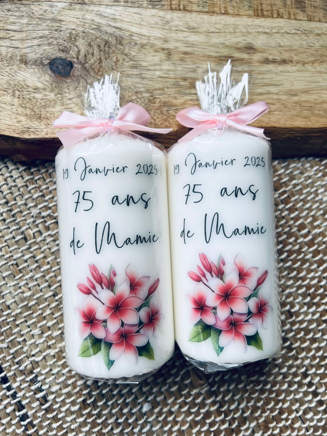 Bougie &quot;Anniversaire&quot; avec des fleurs