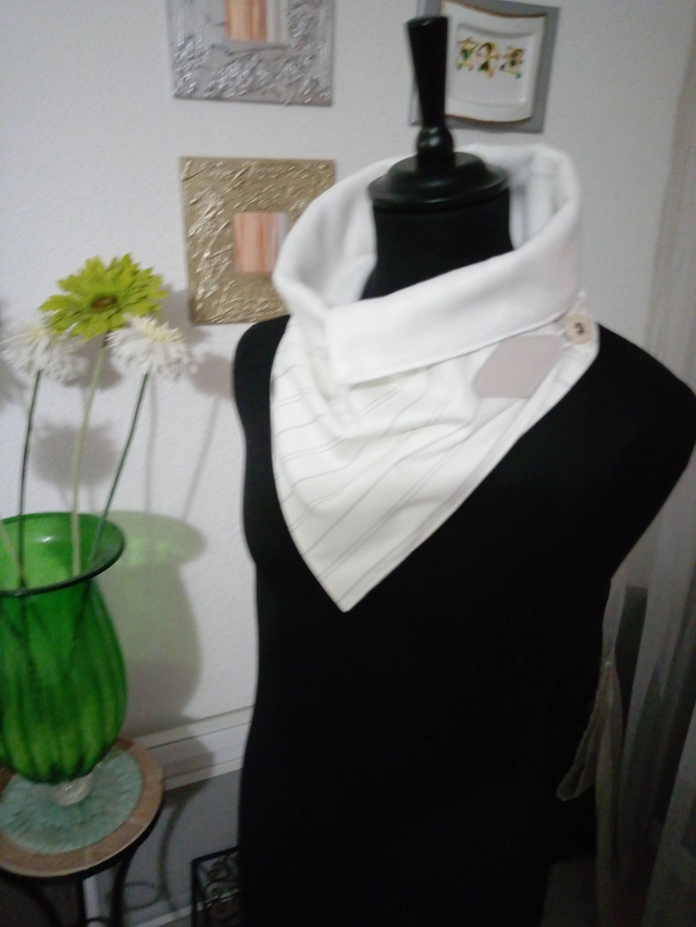 chèche blanc rayure  recto verso  en tissu et doublure polaire  cache cou pour homme		