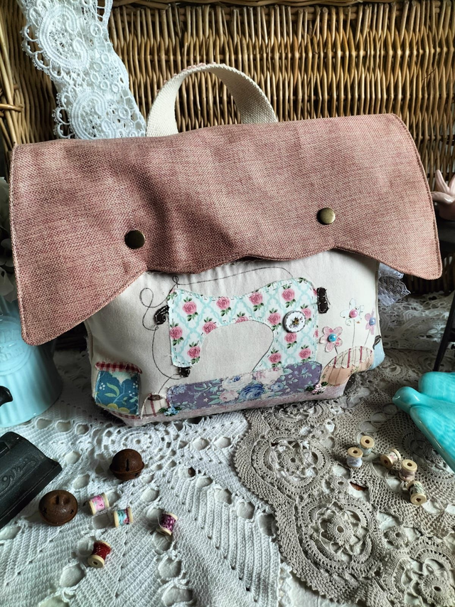 Costureiro Lovely Stiches