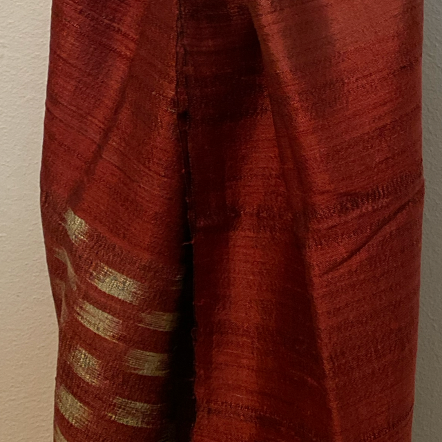 Widseiden Schal mit IKAT Muster bordeaux/braun