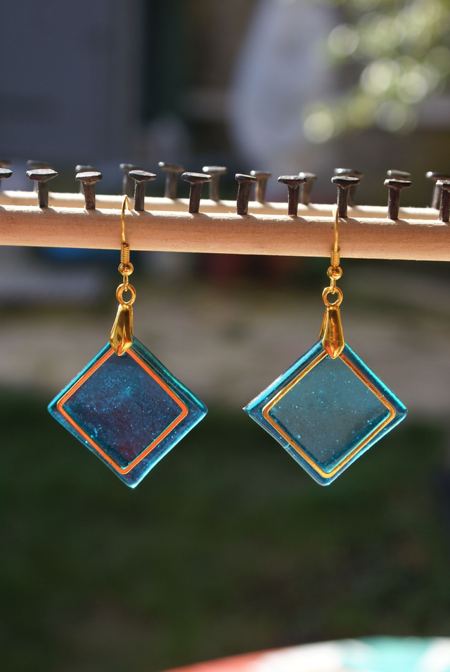 Boucles d'oreilles bleues. Numéro 35