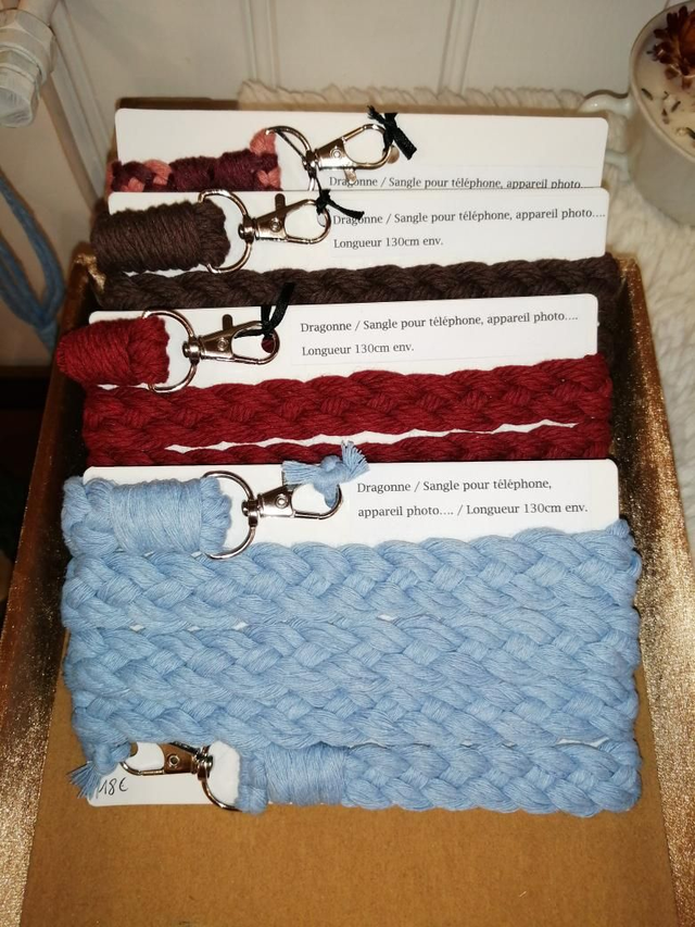 Dragonne / sangle téléphone, appareil photo...
