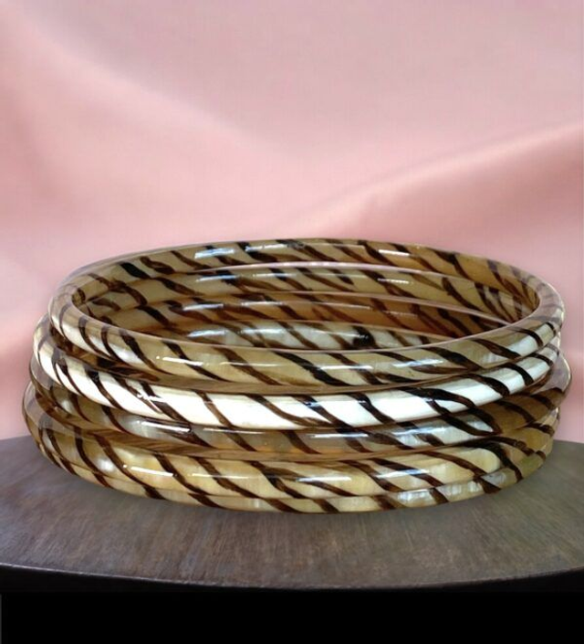 Bracelet Jonc Corne Zèbre noir 4 mm 