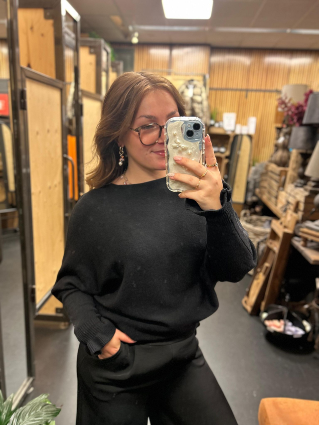 Vleermuistrui met roezel zwart