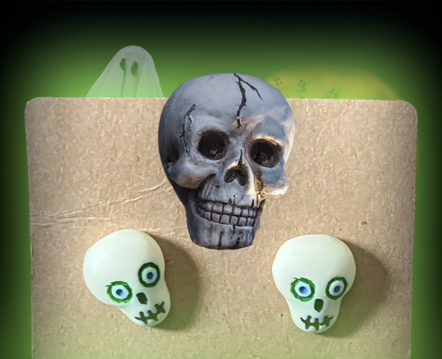 Skull Stud Earrings 