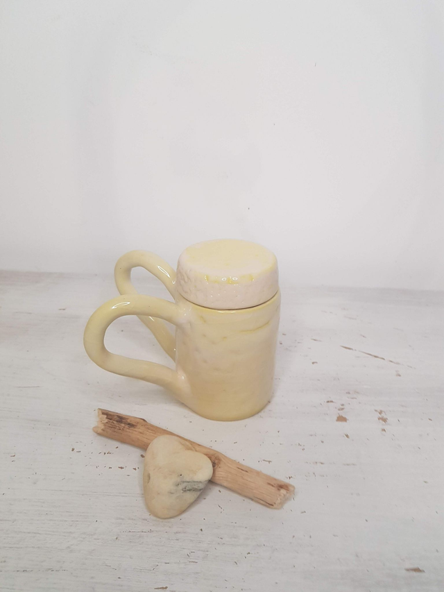 Bougie collection Neige éternelle (modèle tasse blanc et jaune)
