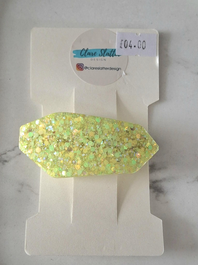 Yellow and green glitter irregular shape clip