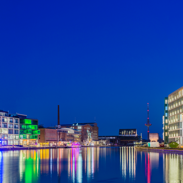 Farben im Hafenbecken